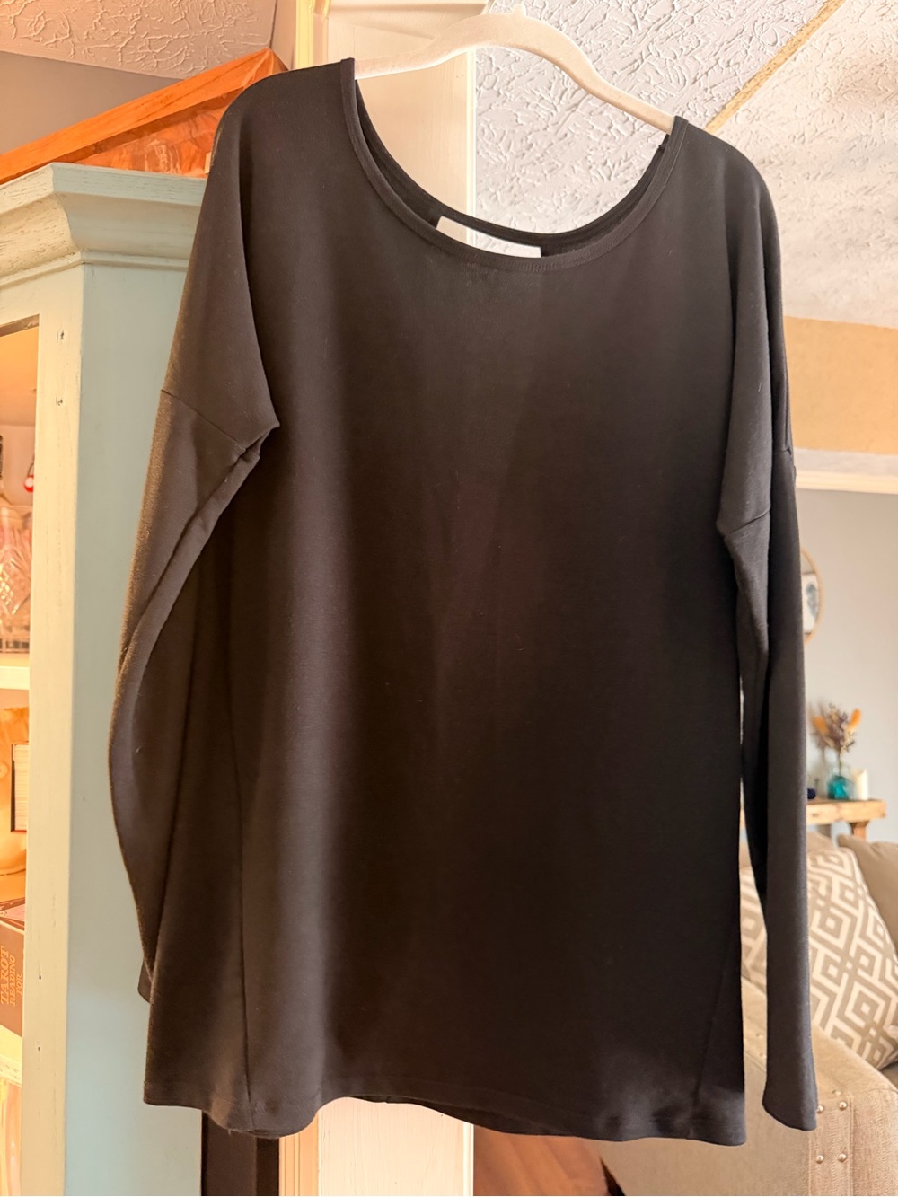 Old Navy Black Long Sleeve Women's Tee